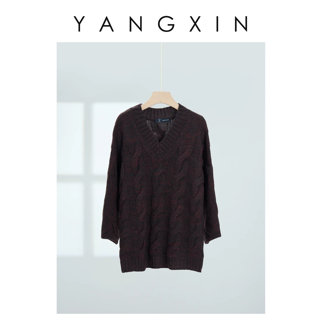 【无龄·杨昕】“氛围”原创复古绞花设计牦牛绒羊绒V领毛衣10121