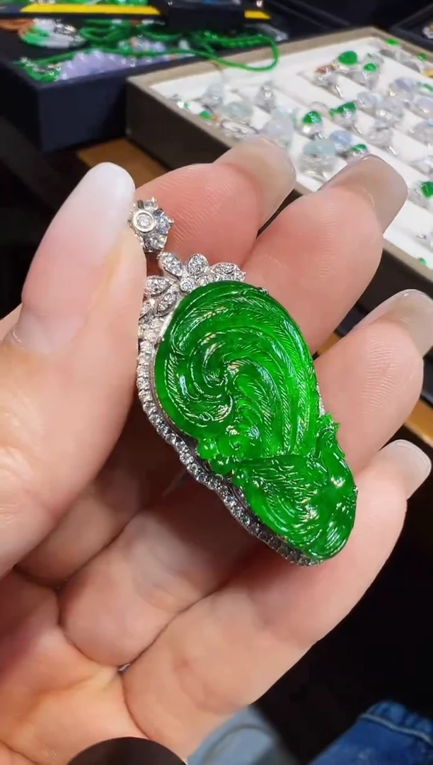 吊坠(不含链)18K金镶嵌翡翠凤凰牌