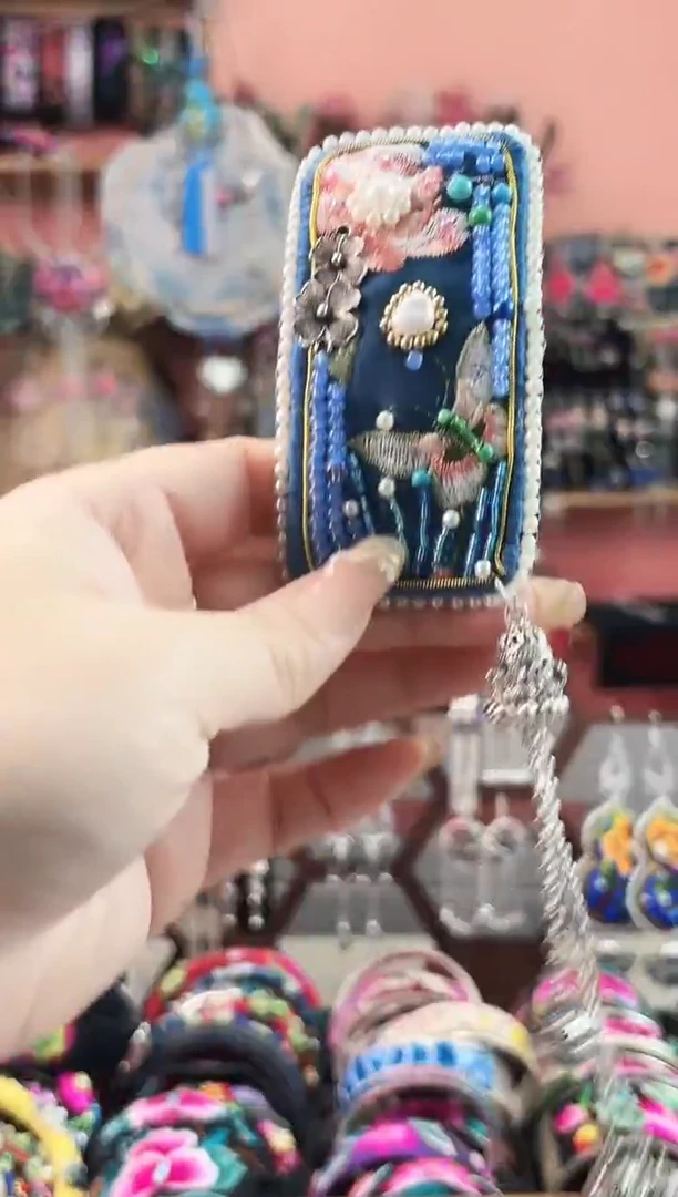 艺枝独绣手工饰品55