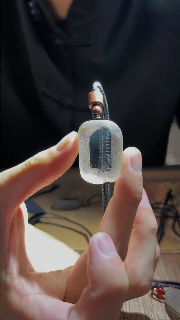 未镶嵌吊坠(赠链)水晶水晶