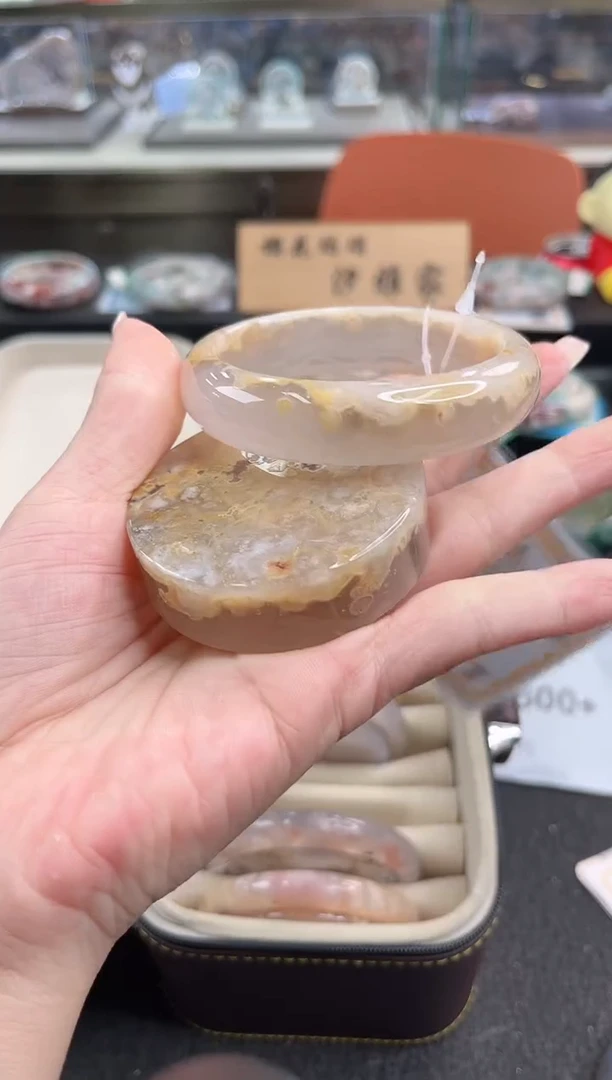 未镶嵌手镯石英质玉57圈口 （赠品镯心）352272