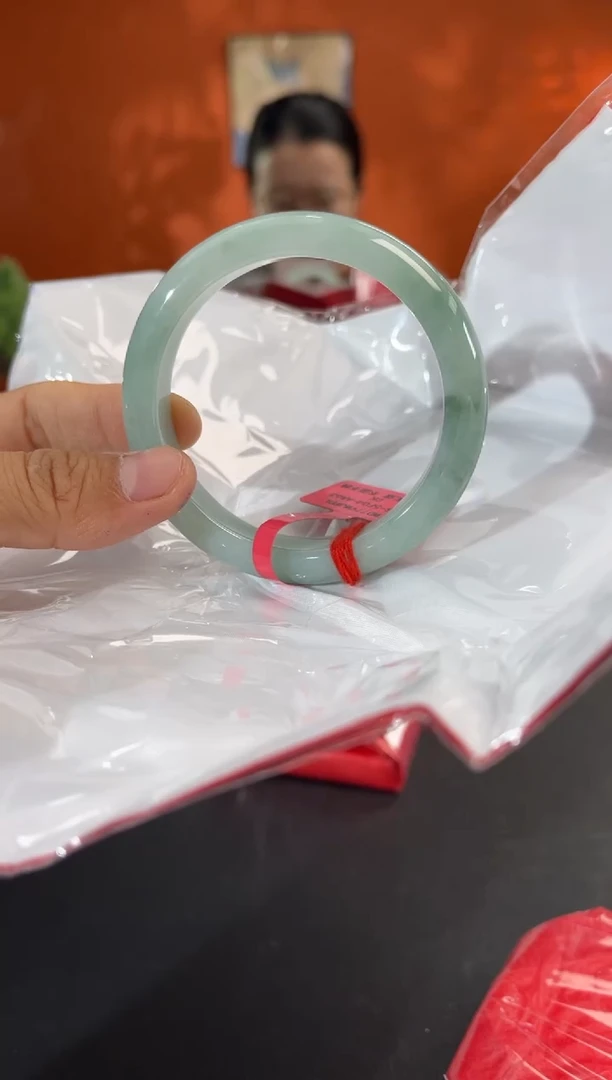 未镶嵌手镯翡翠翡翠手镯