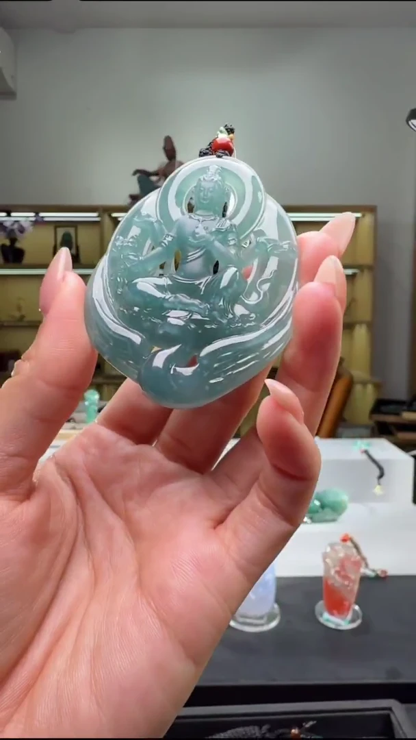 吊坠(不含链)未镶嵌翡翠观音（多样性发其一）