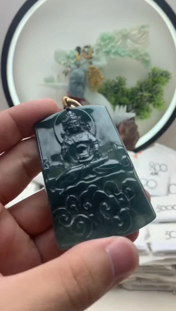 颈饰未镶嵌翡翠大势至