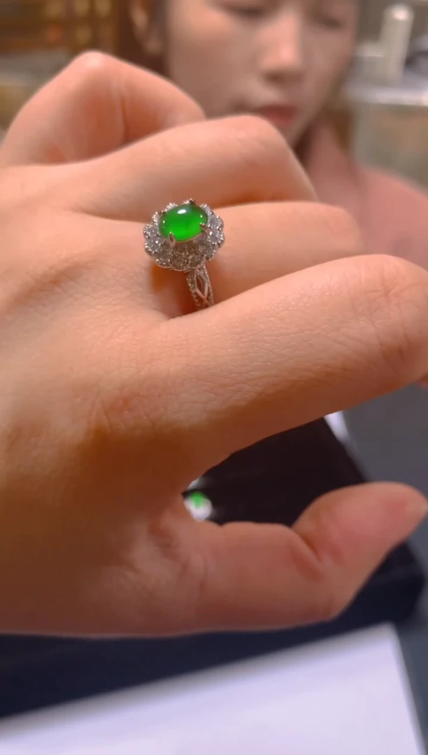 未镶嵌戒指翡翠多样性发一