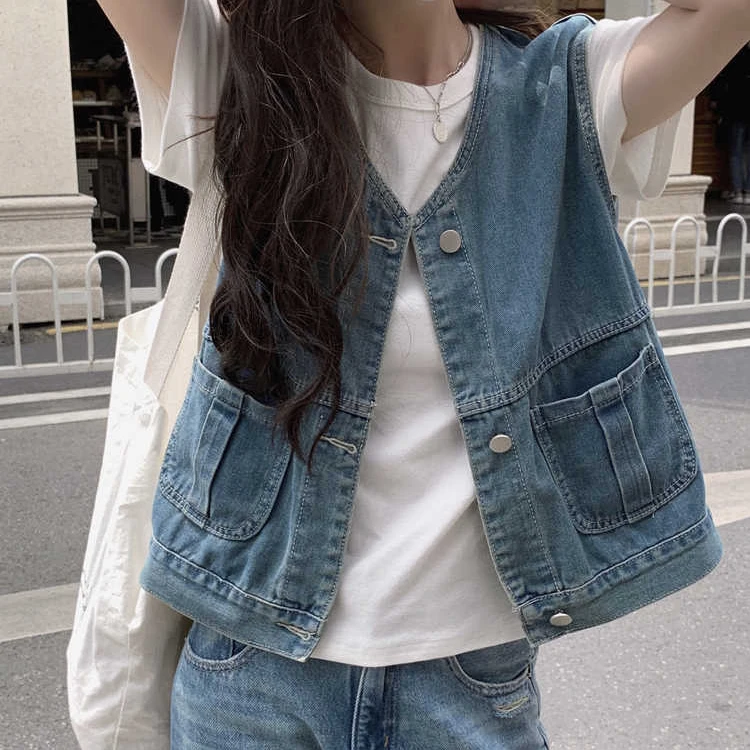 复古牛仔马甲女小个子宽松减龄港风短款V领日系背心跌穿马夹薄款