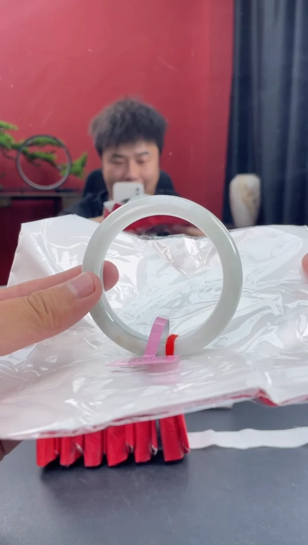 未镶嵌手镯翡翠4