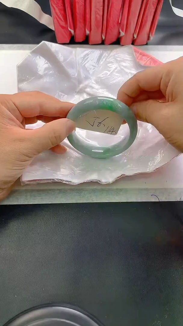 未镶嵌手镯翡翠114