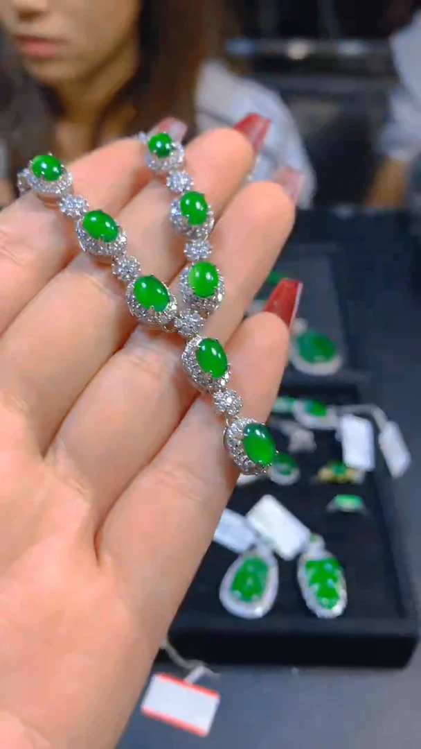 【闪购商品】翡翠套链未镶嵌0649181400多样性发一