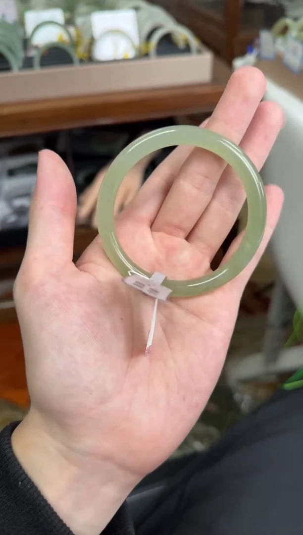 未镶嵌手镯和田玉57