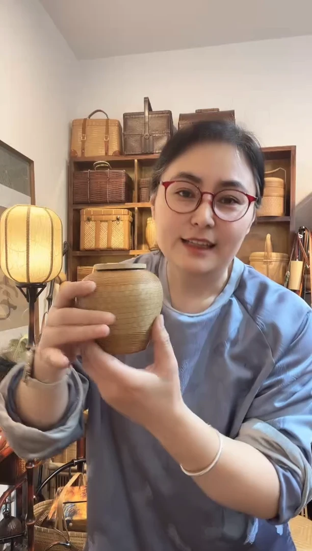 DZPY168-1 竹丝花编竹盖茶叶罐