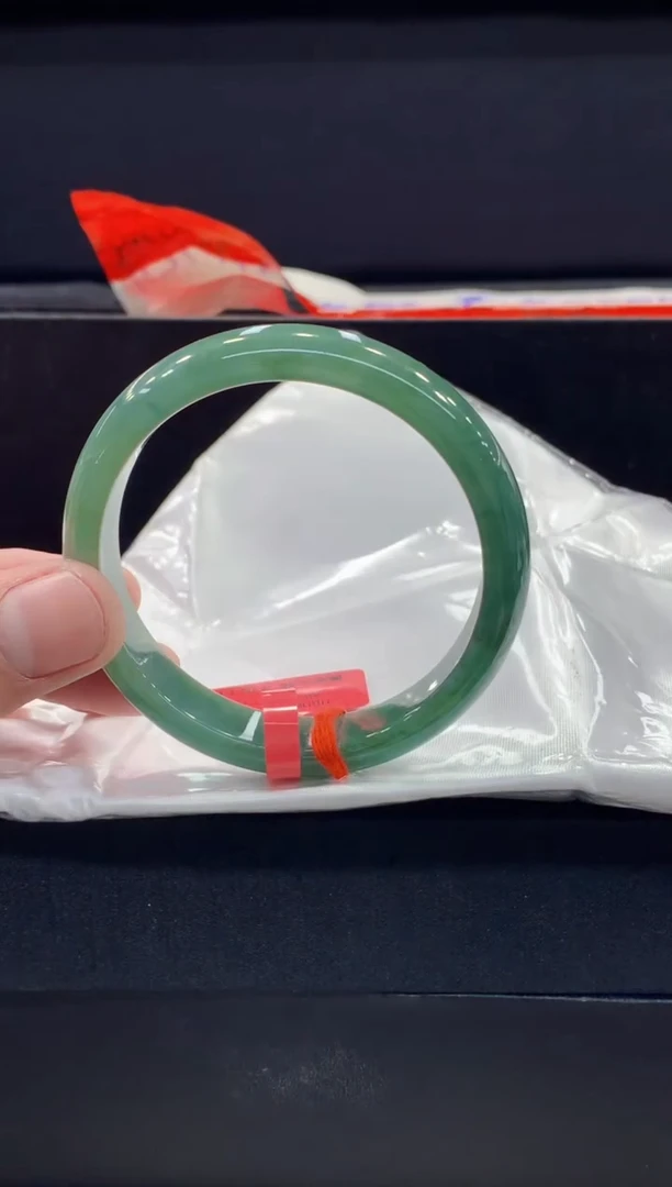未镶嵌手镯翡翠翡翠手镯
