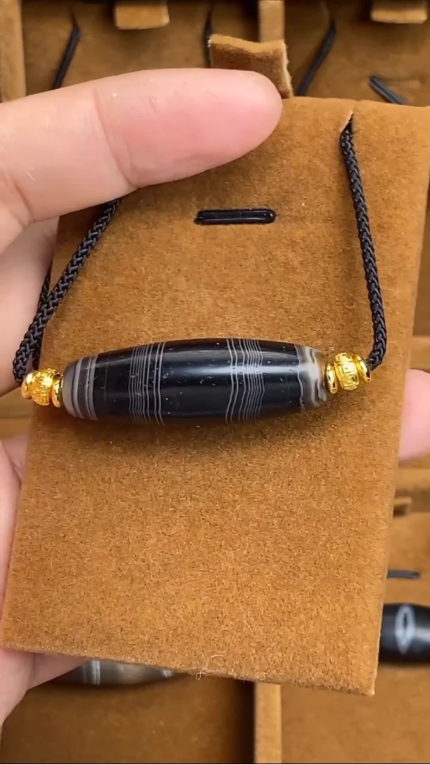 未镶嵌玛瑙/玉髓珠宝奇石1