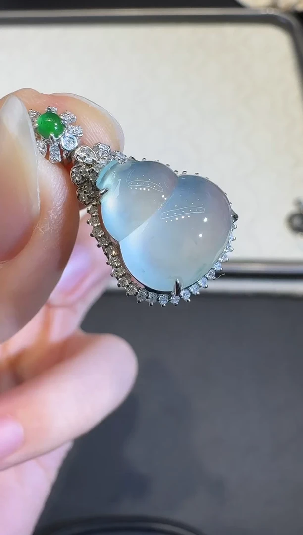 颈饰18K金镶嵌翡翠X1112-512-356