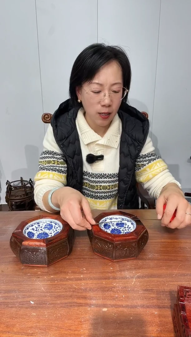 木烟灰缸13*14*6.5