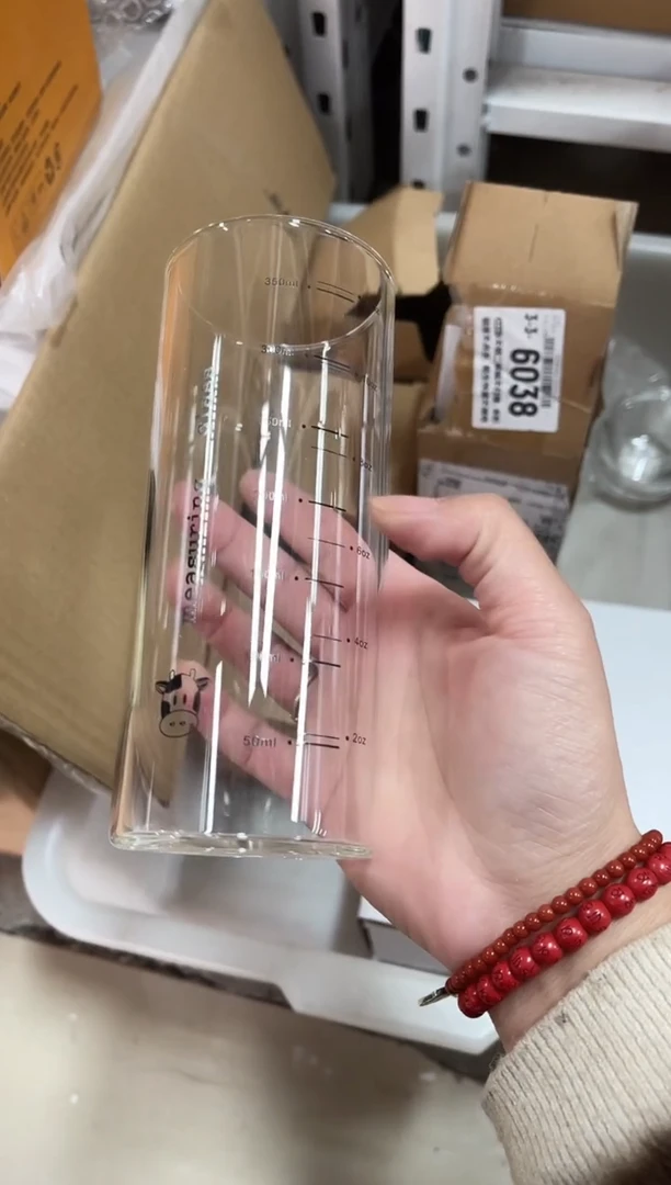 有机玻璃刻度杯1个