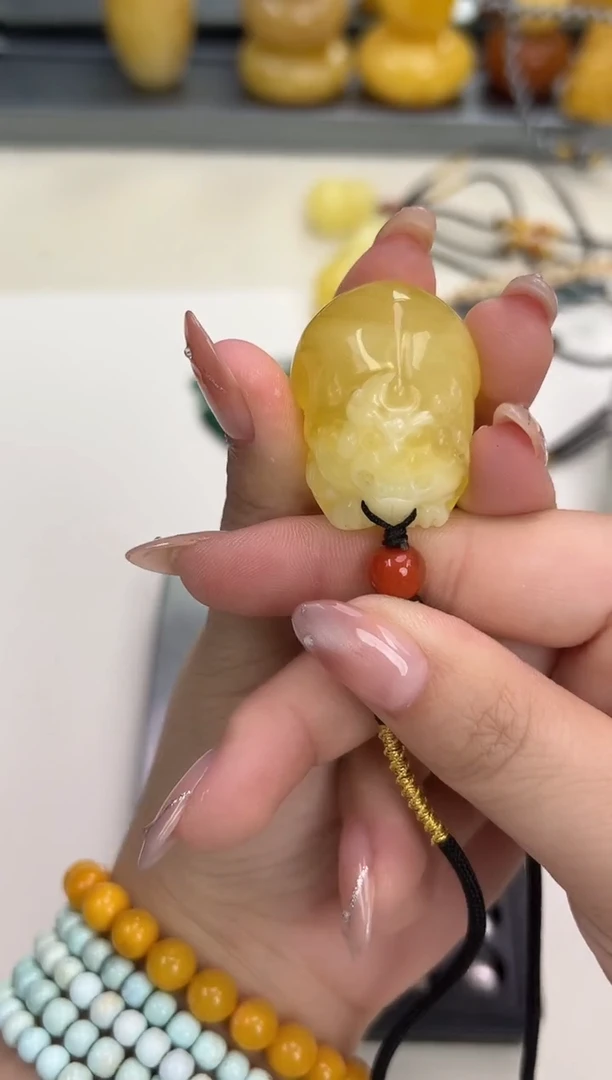 裸石琥珀未镶嵌琥珀蜜蜡吊坠