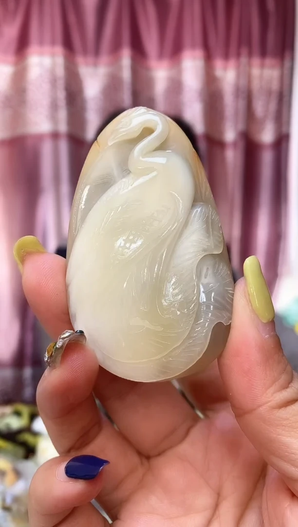 未镶嵌岫玉吊坠