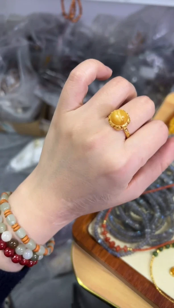 【闪购商品】蜜蜡戒指银S925镶嵌蜜蜡圆蛋面银镶嵌戒指[3298]