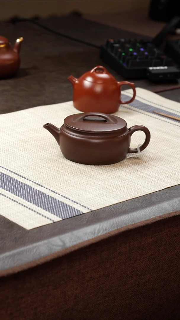 茶壶紫砂壶·15号老紫泥汉瓦125cc