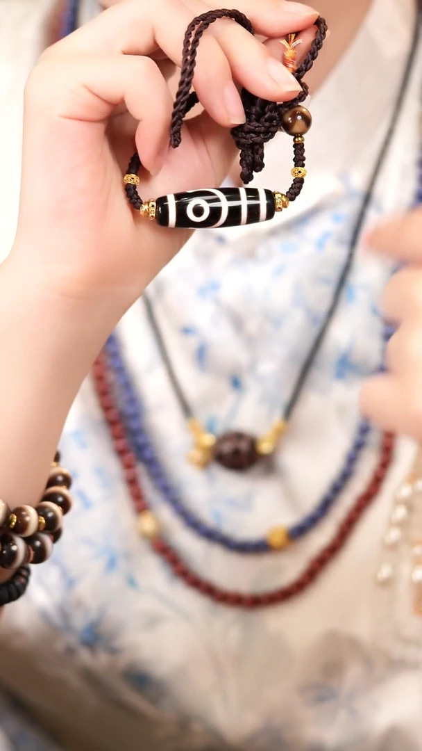 玛瑙/玉髓（覆膜）颈饰未镶嵌柒木珠宝