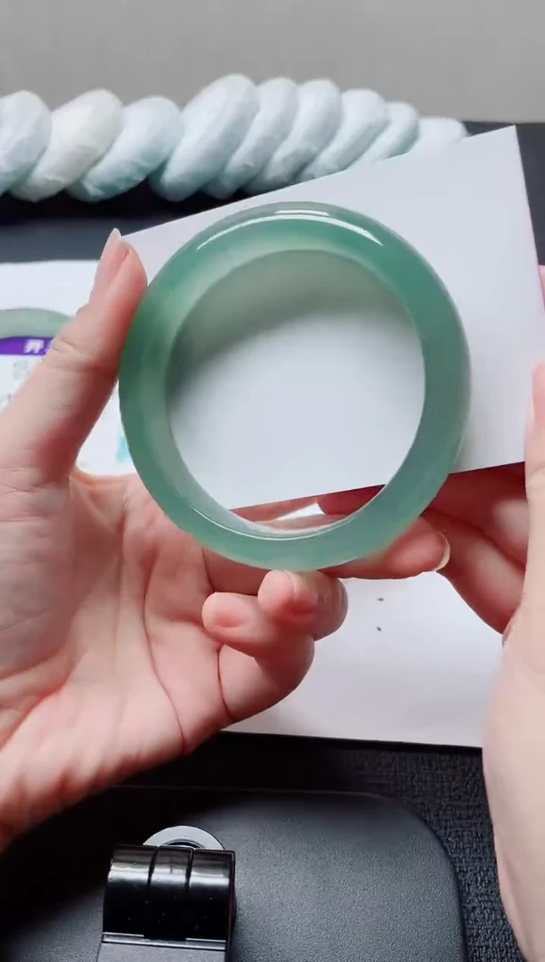 未镶嵌手镯石英质玉184-62