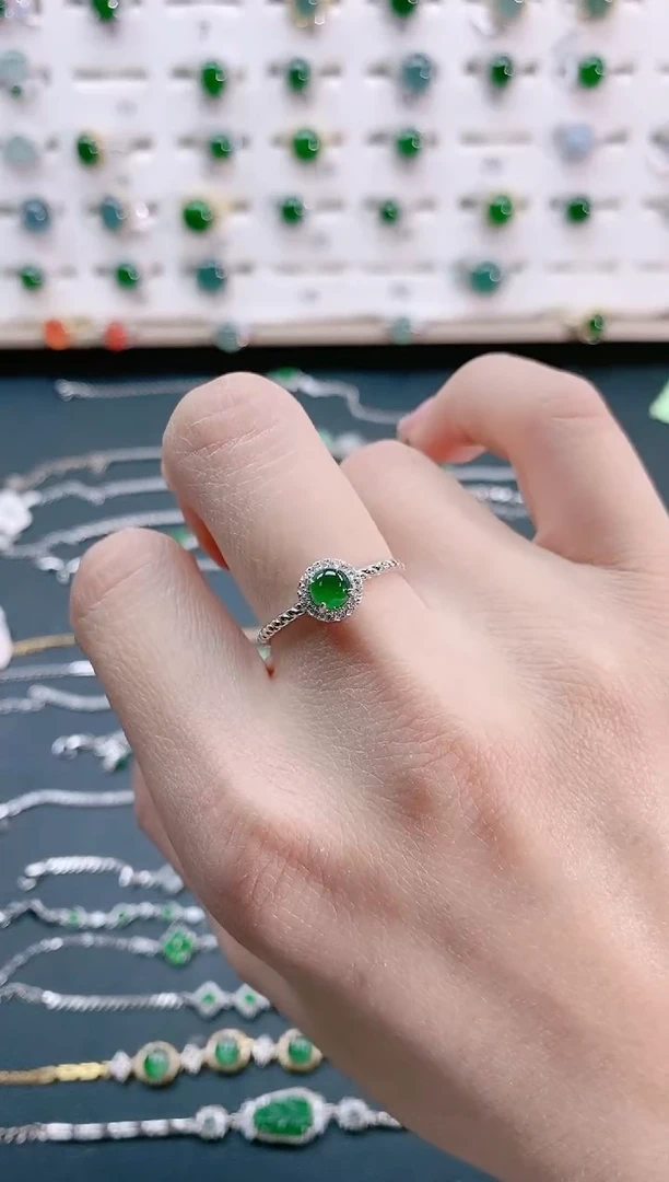 【闪购商品】翡翠戒指银S925镶嵌天然翡翠