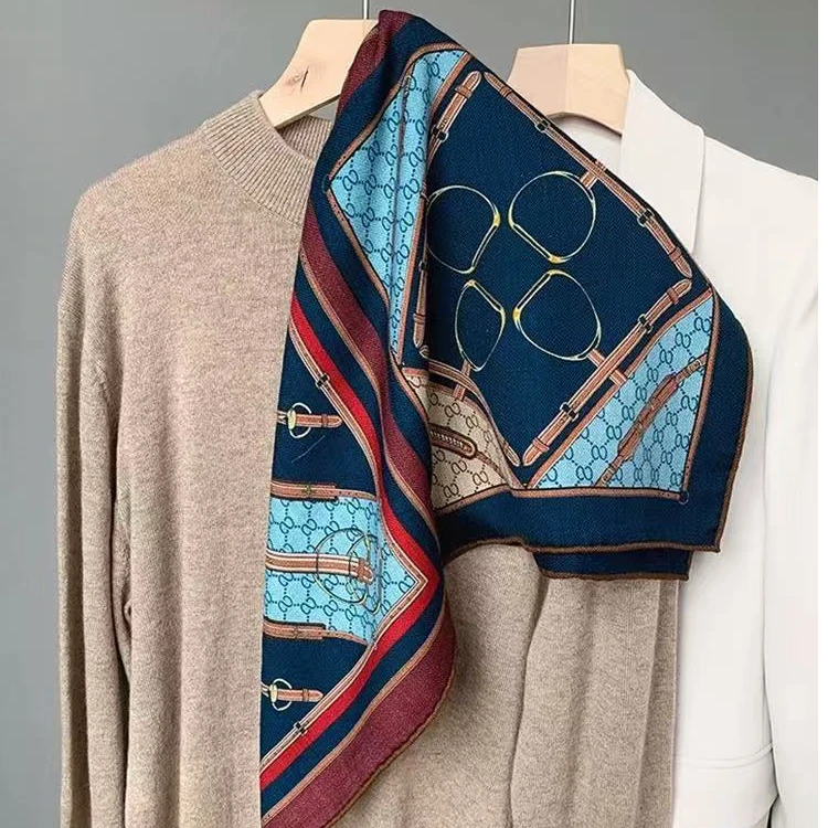 85尺寸 桑蚕丝羊毛方巾披肩围巾双面同色丝毛 手工卷边伦敦下午茶