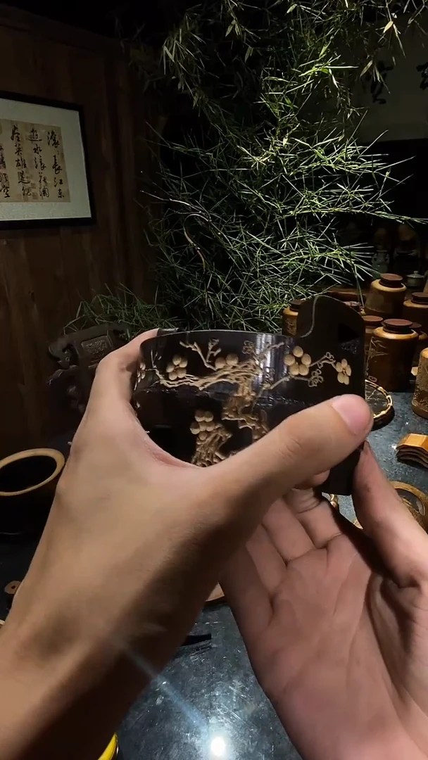 梅花香炉...............