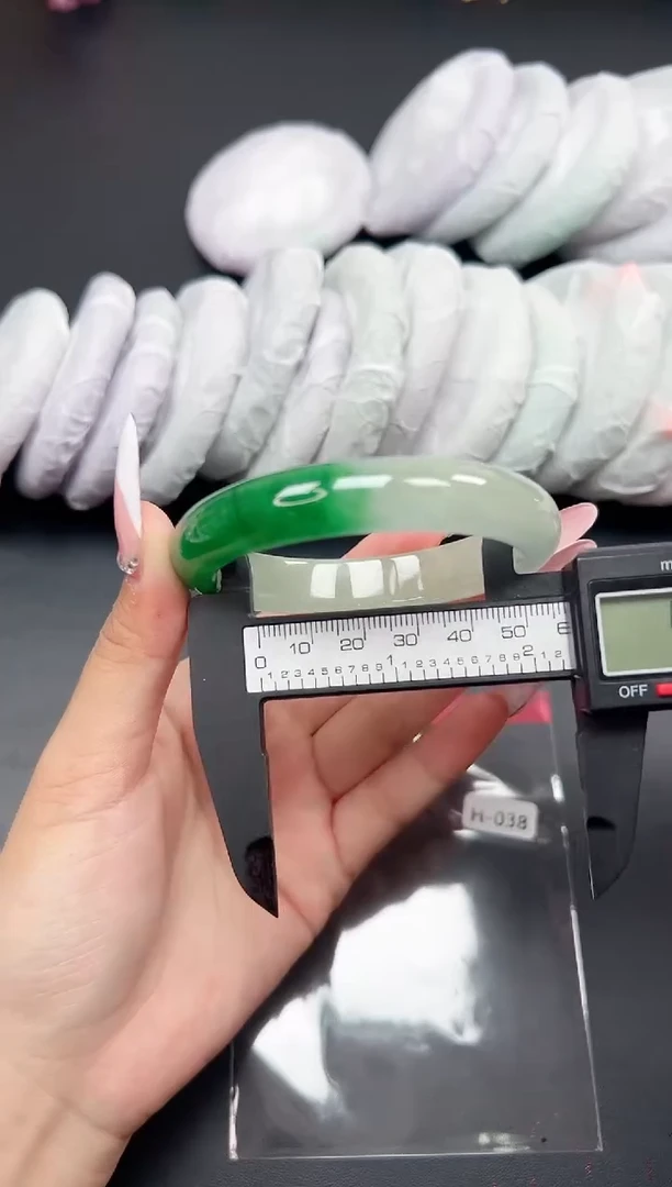 精品手镯，一物一拍H-038