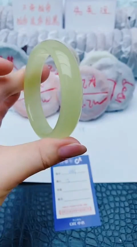 未镶嵌手镯石英质玉z61+57-58