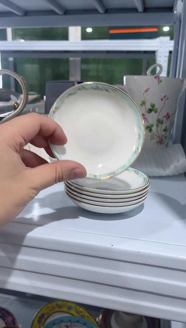 瓷片日用陶瓷（简装）碟子一个