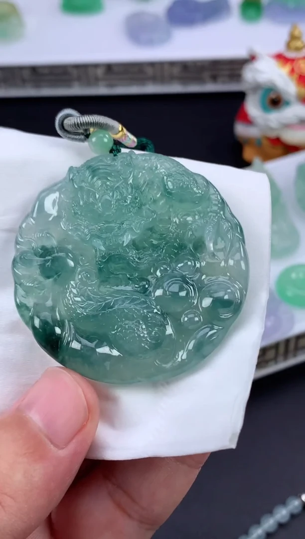 未镶嵌定制翡翠翡翠
