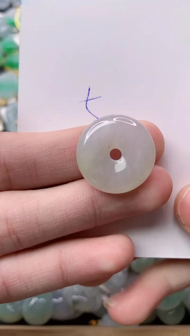 【闪购商品】翡翠颈饰未镶嵌1.........