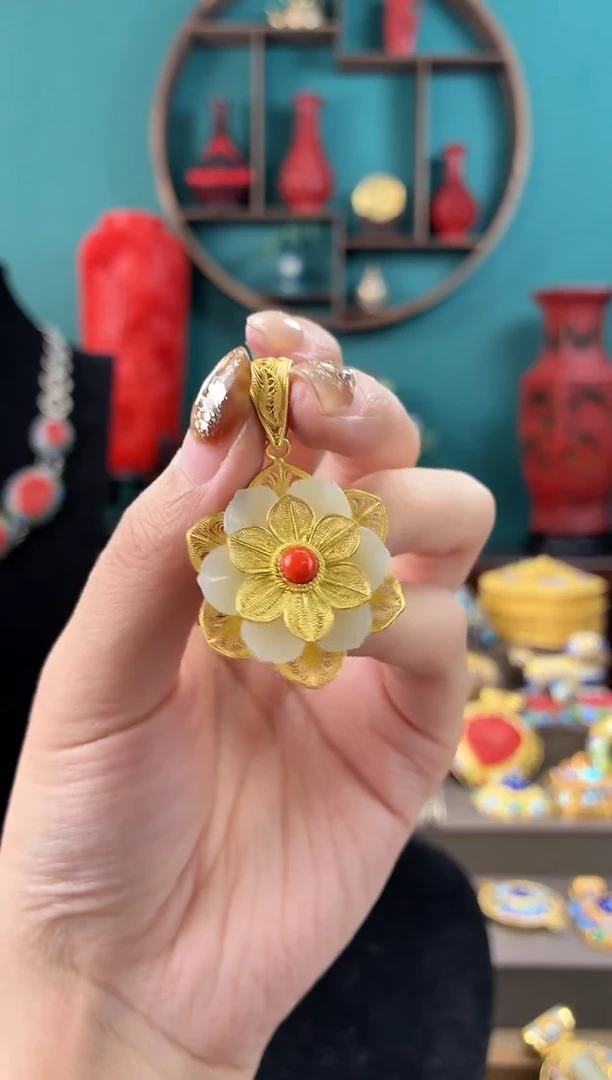 非遗手工花丝镶嵌吊坠