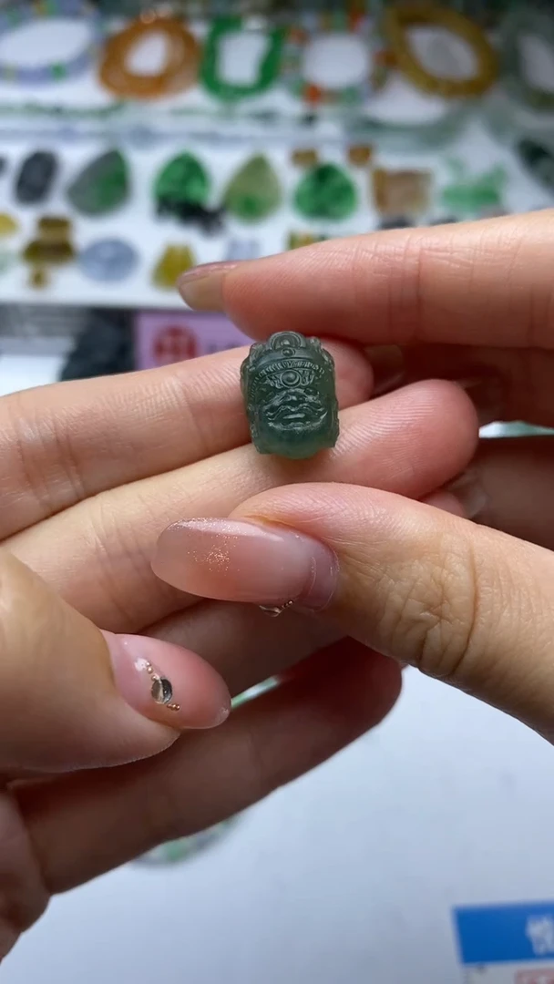 未镶嵌定制翡翠毛货定制不退不换