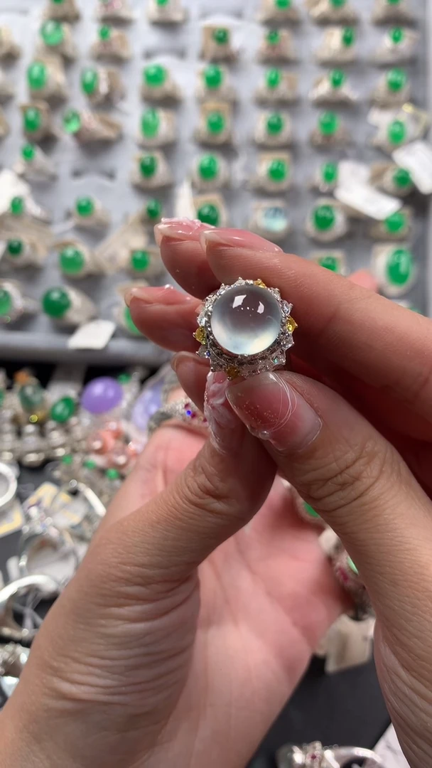 【闪购商品】定制翡翠未镶嵌翡翠戒面