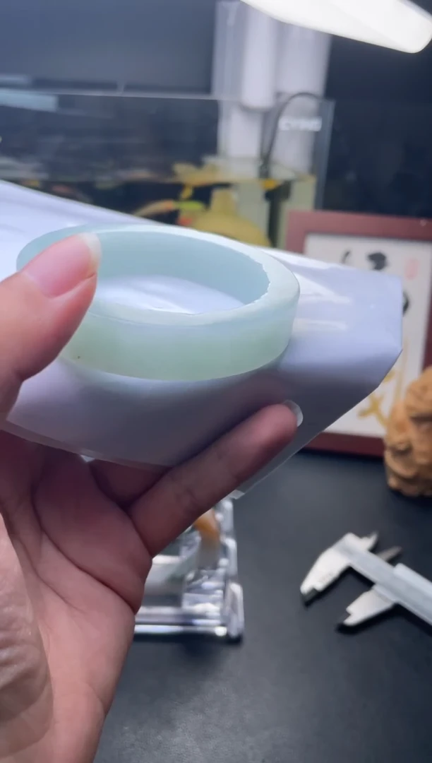 未镶嵌毛胚手镯定制翡翠毛胚定制