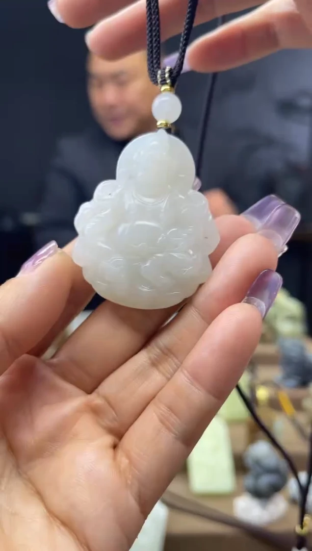 颈饰未镶嵌和田玉1