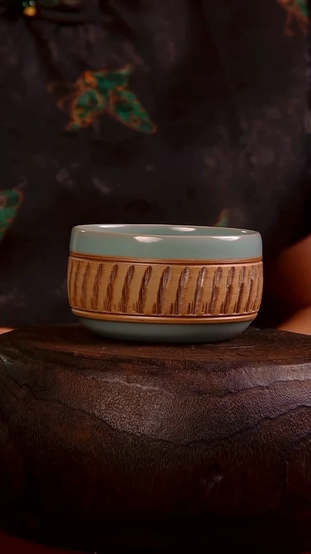 816重工 卧足罗汉杯 杨