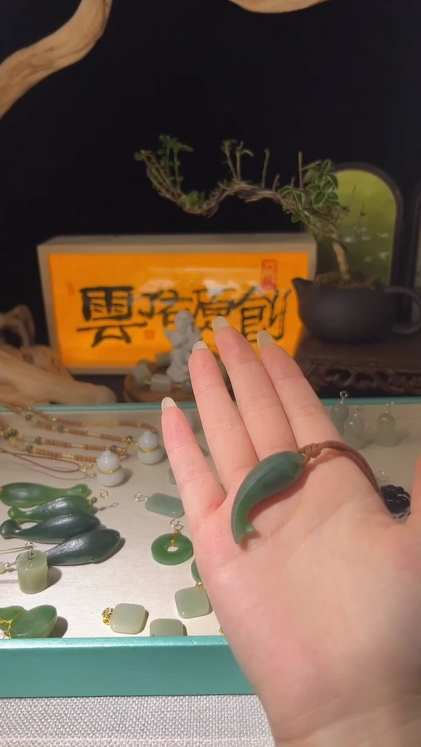 项链未镶嵌和田玉天然和田玉小鱼（多样性发其一）