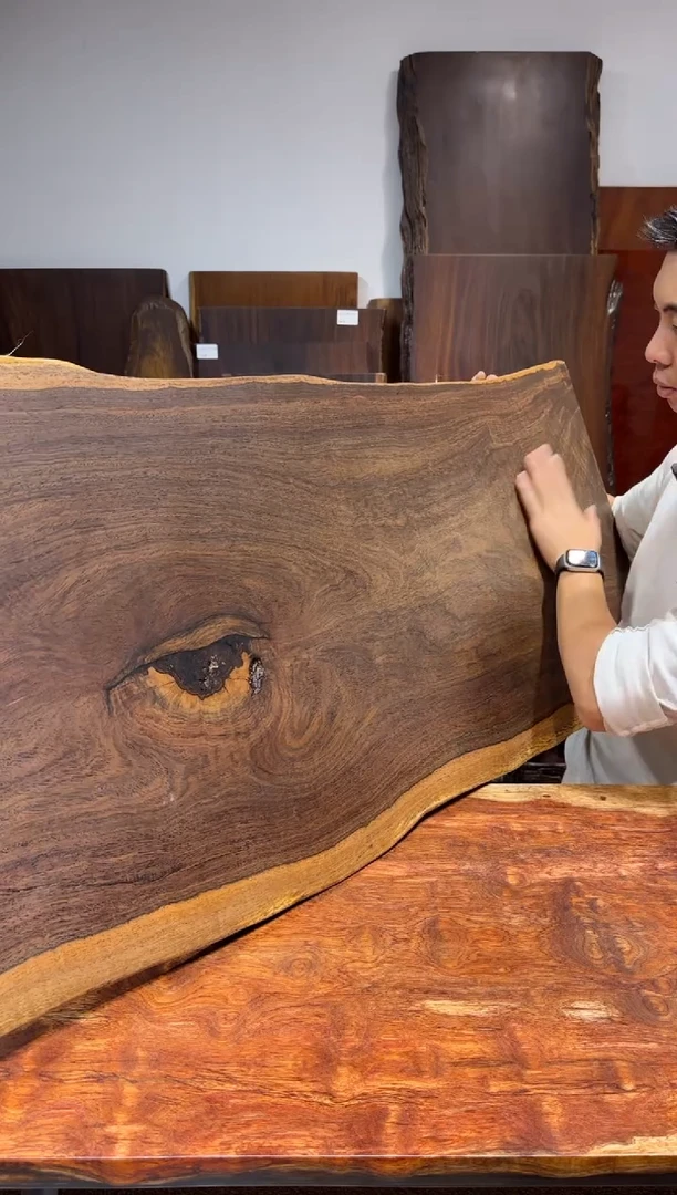 风车木（黑檀木）尺寸117/*35*2.3编号153有修补