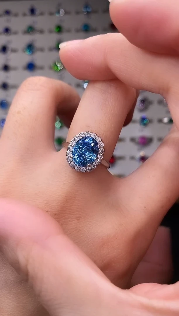 5克拉海蓝宝石（处理）欧美风戒指