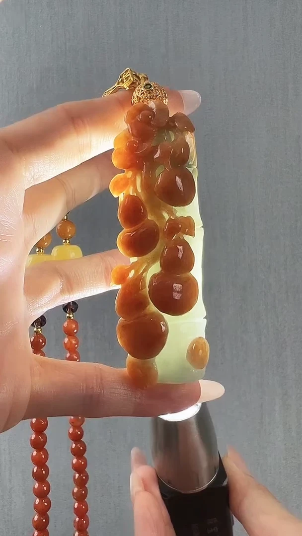 颈饰未镶嵌翡翠葫芦