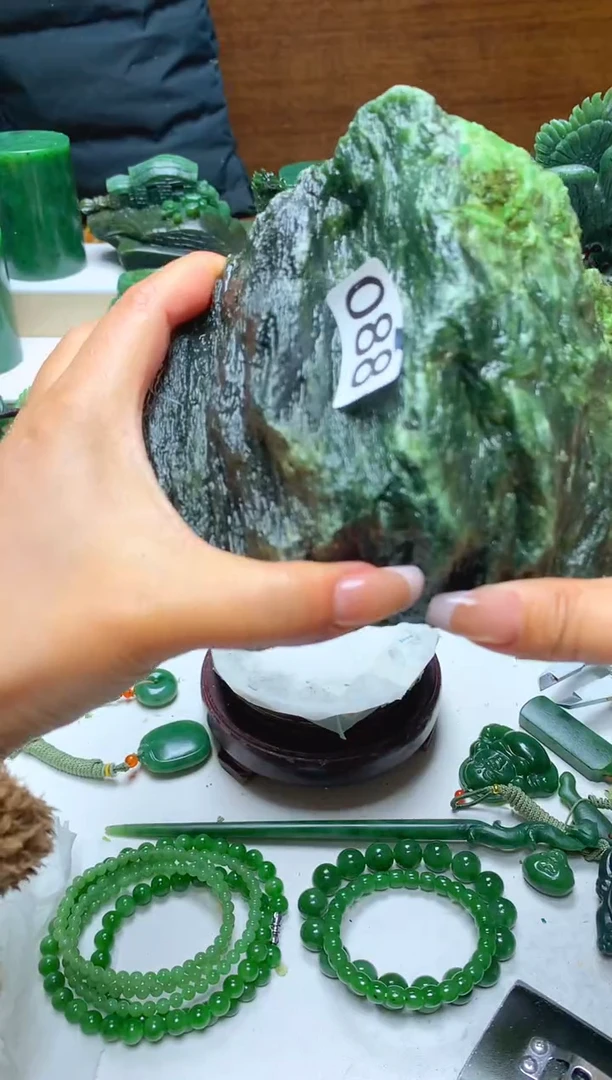 未镶嵌和田玉珠宝半成品1
