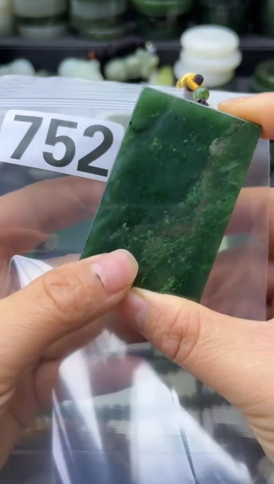 未镶嵌和田玉珠宝半成品牌子