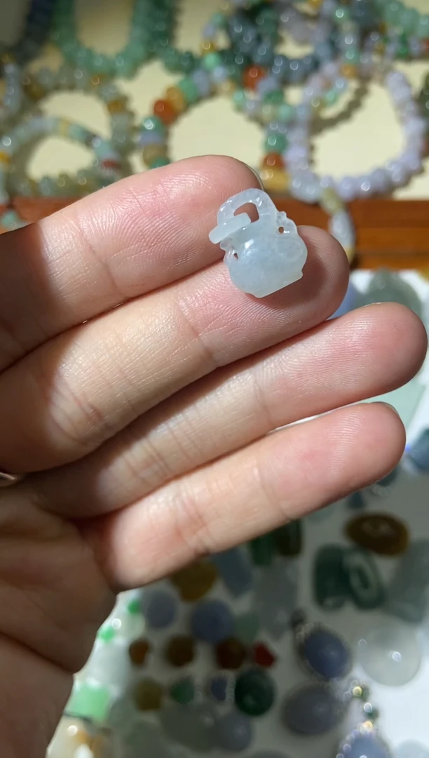 【闪购商品】翡翠颈饰未镶嵌【闪购商品】 天然翡翠