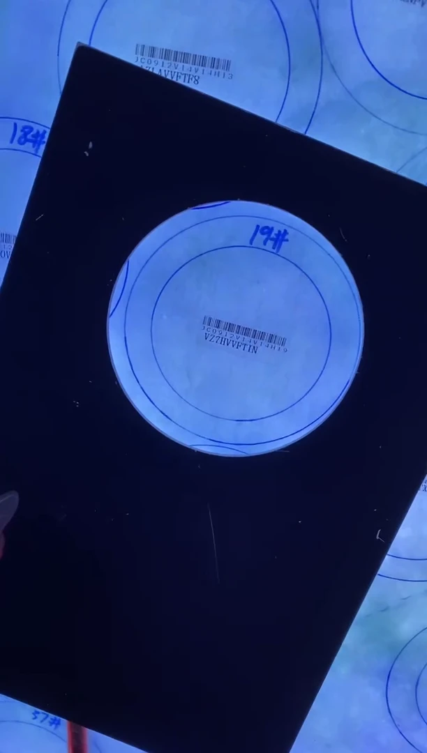 未镶嵌手镯定制翡翠手镯