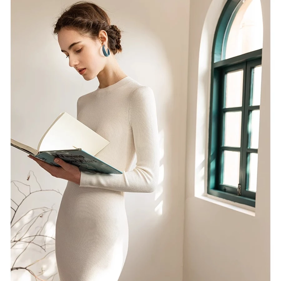 断码折扣「秋冬百搭G」针织连衣裙紧身开叉显瘦法式内搭裙SS21Q045