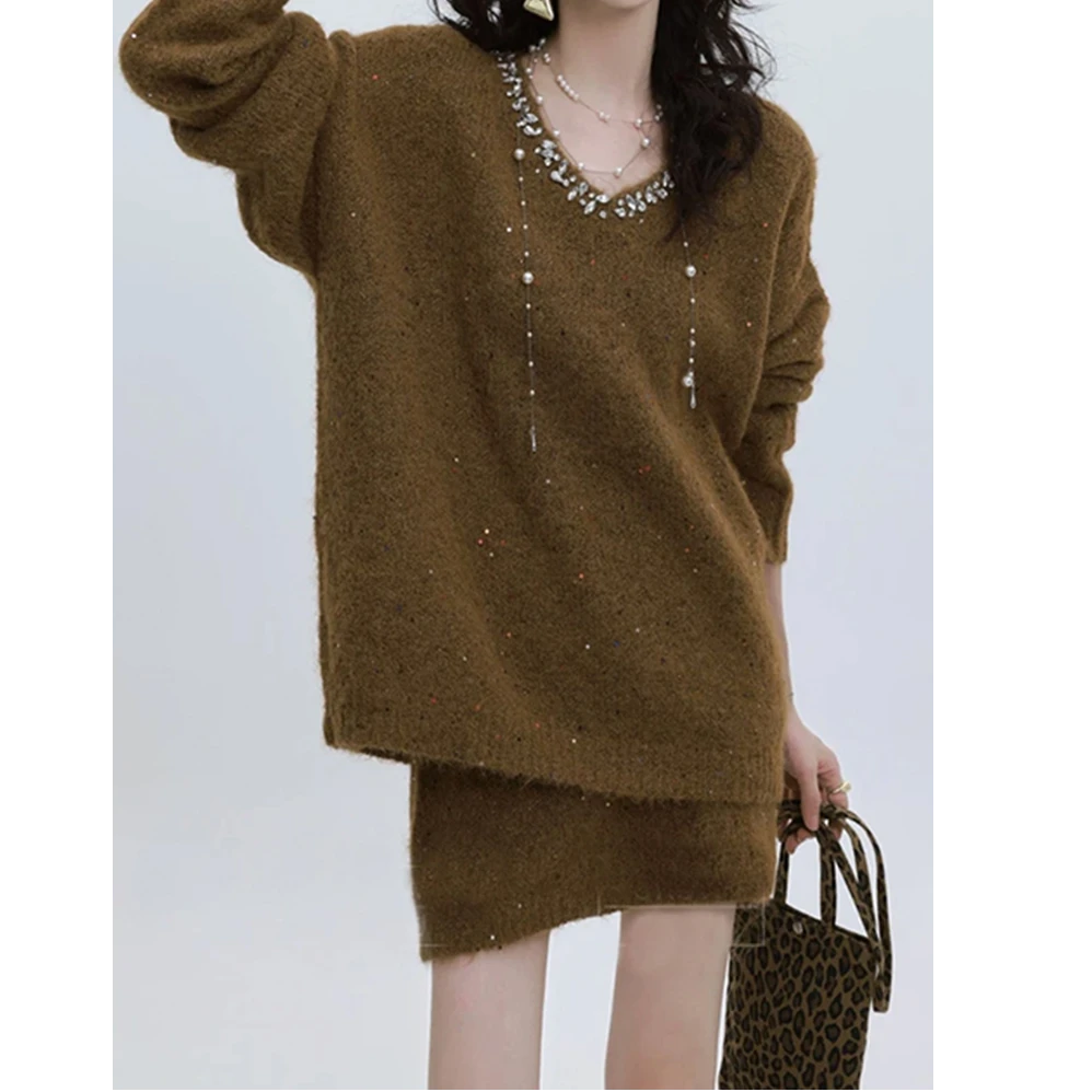 法式时尚套装裙女秋冬季新款设计感V领钉珠针织衫纯色短裙两件套